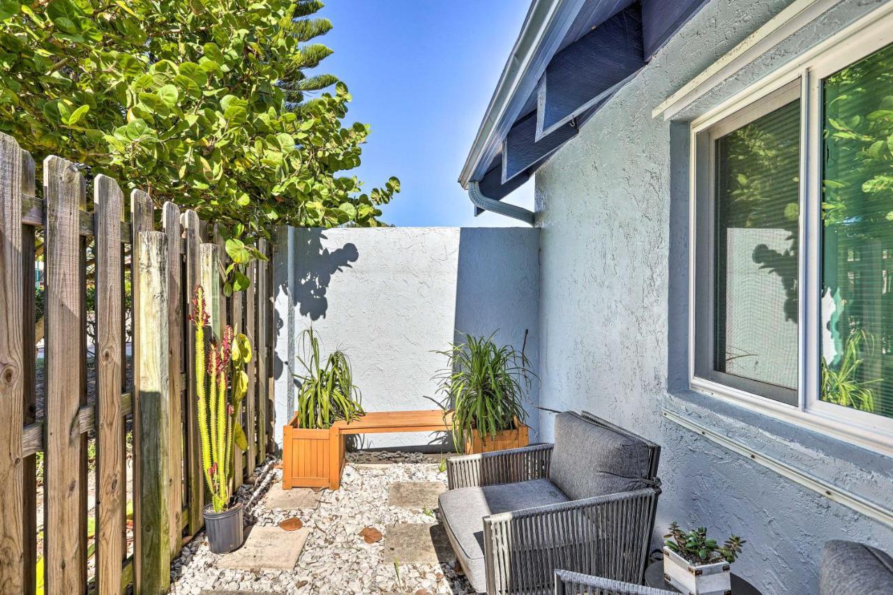 Cape Canaveral Home With Balcony Walk To Beach Eksteriør billede